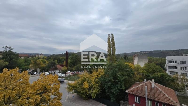 Продава 4-СТАЕН, гр. Велико Търново, Център, снимка 4 - Апартаменти - 54279032