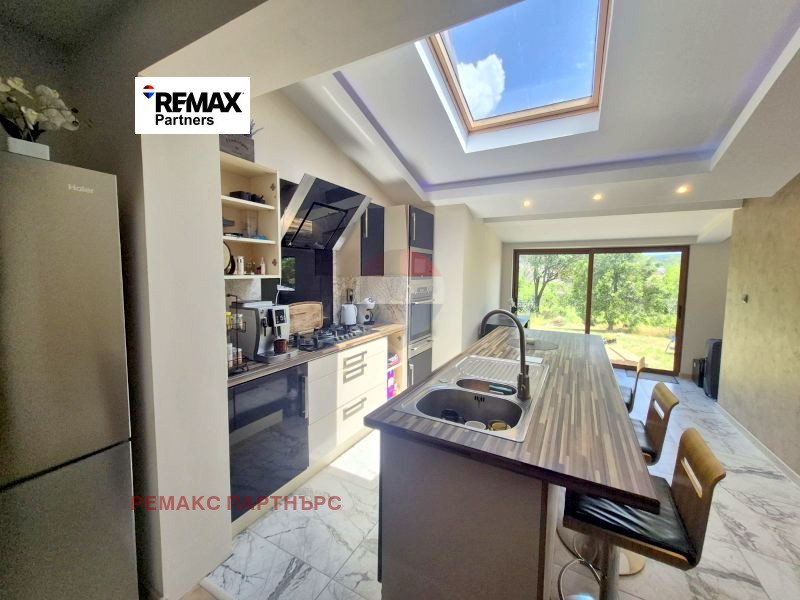 Продава КЪЩА, гр. Аксаково, област Варна, снимка 5 - Къщи - 54773782