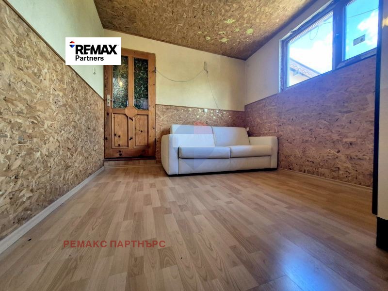 Продава КЪЩА, гр. Аксаково, област Варна, снимка 8 - Къщи - 54773782