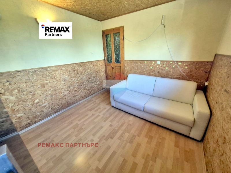 Продава КЪЩА, гр. Аксаково, област Варна, снимка 11 - Къщи - 54773782