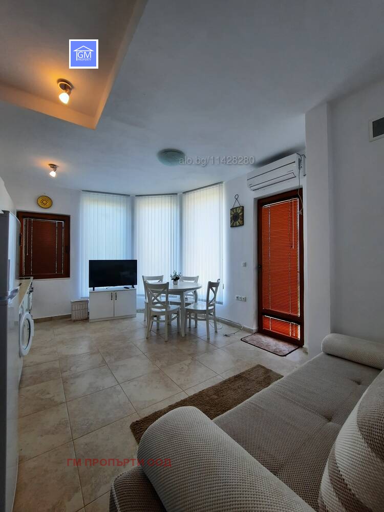 Продава КЪЩА, гр. Балчик, област Добрич, снимка 11 - Къщи - 56199255