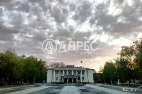 Průmyslová budova Parvomaj, oblast Plovdiv 1