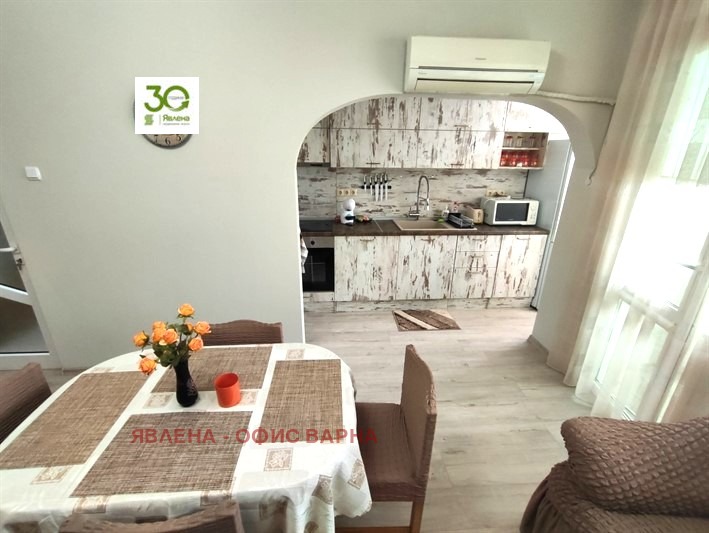 Продава 2-СТАЕН, гр. Варна, Централна поща, снимка 3 - Апартаменти - 54854049