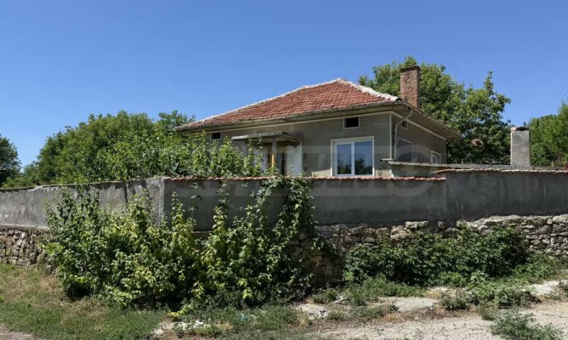 Till salu  Hus region Gabrovo , Dobromirka , 93 kvm | 56659275 - bild [2]