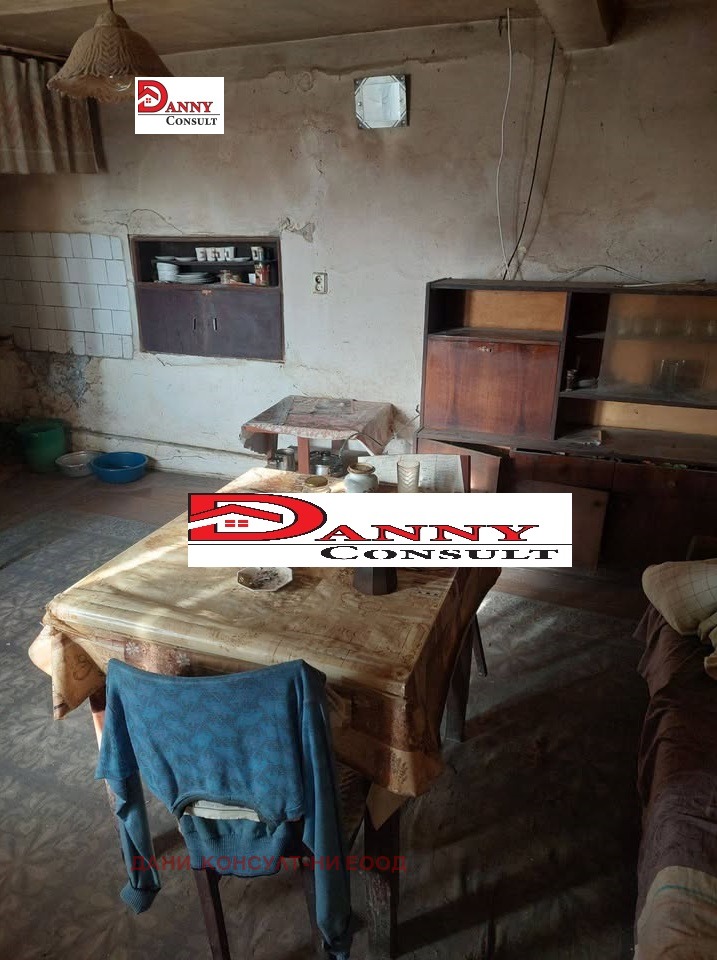 Продава КЪЩА, с. Караисен, област Велико Търново, снимка 8 - Къщи - 52660703