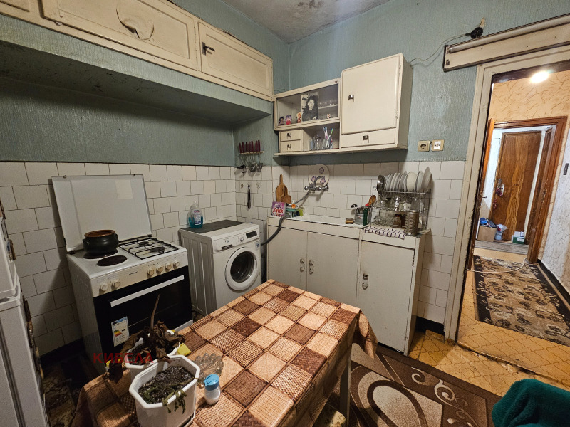 Продава 3-СТАЕН, гр. Перник, Димова махала, снимка 6 - Апартаменти - 52544753