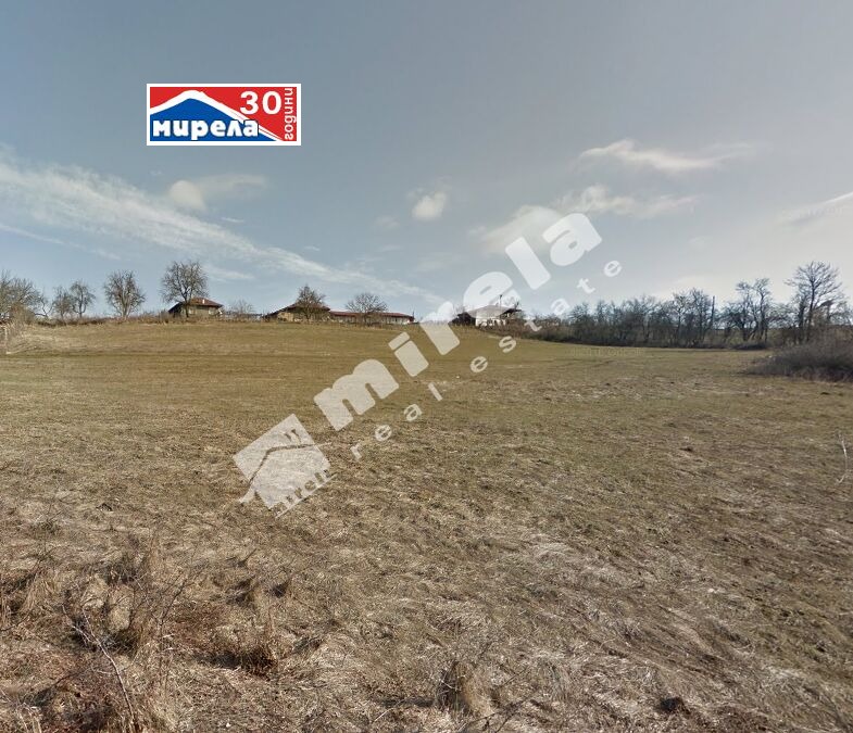 Eladó  Cselekmény régió Veliko Tarnovo , Jakovci , 15180 négyzetméter | 42342714