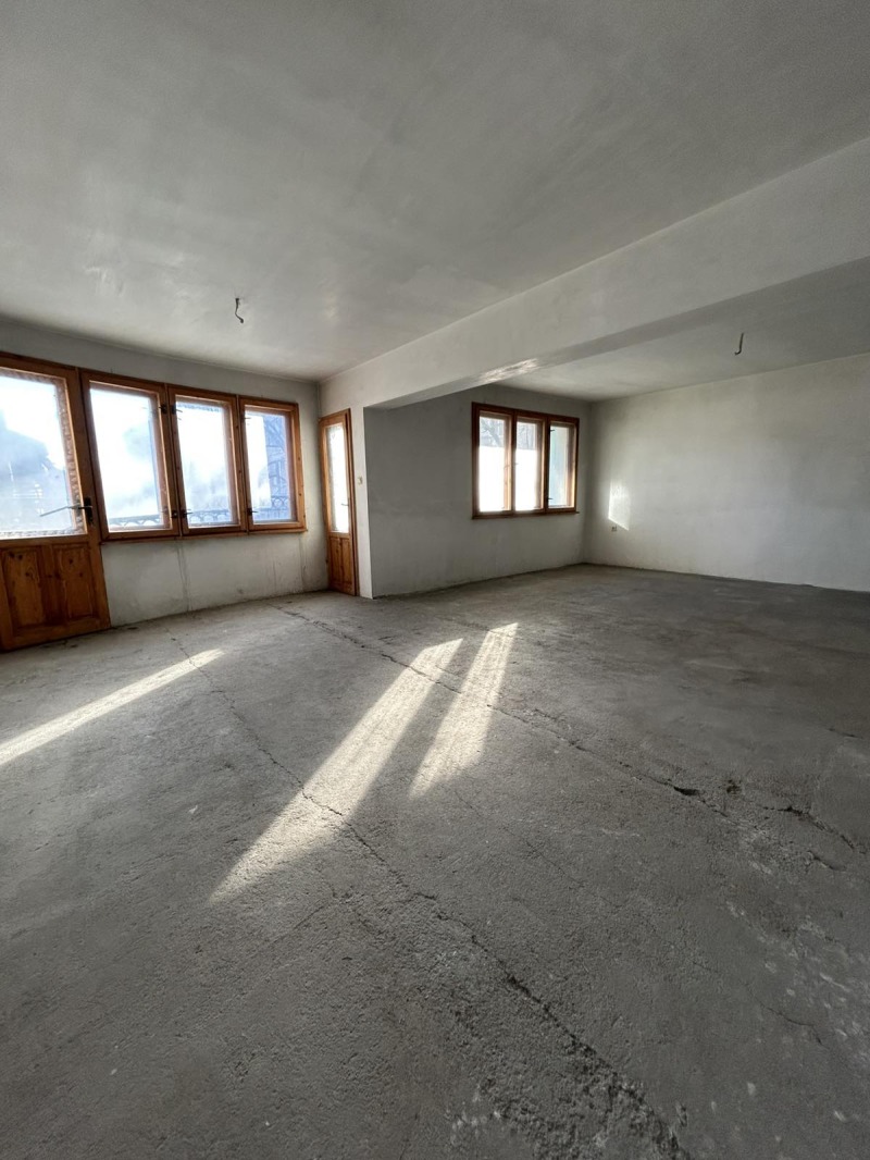 Продава 3-СТАЕН в град Пловдив, Каменица 2 - 110 кв.м / 188 500 € » 368 673.96 лв., 21 ВЕК