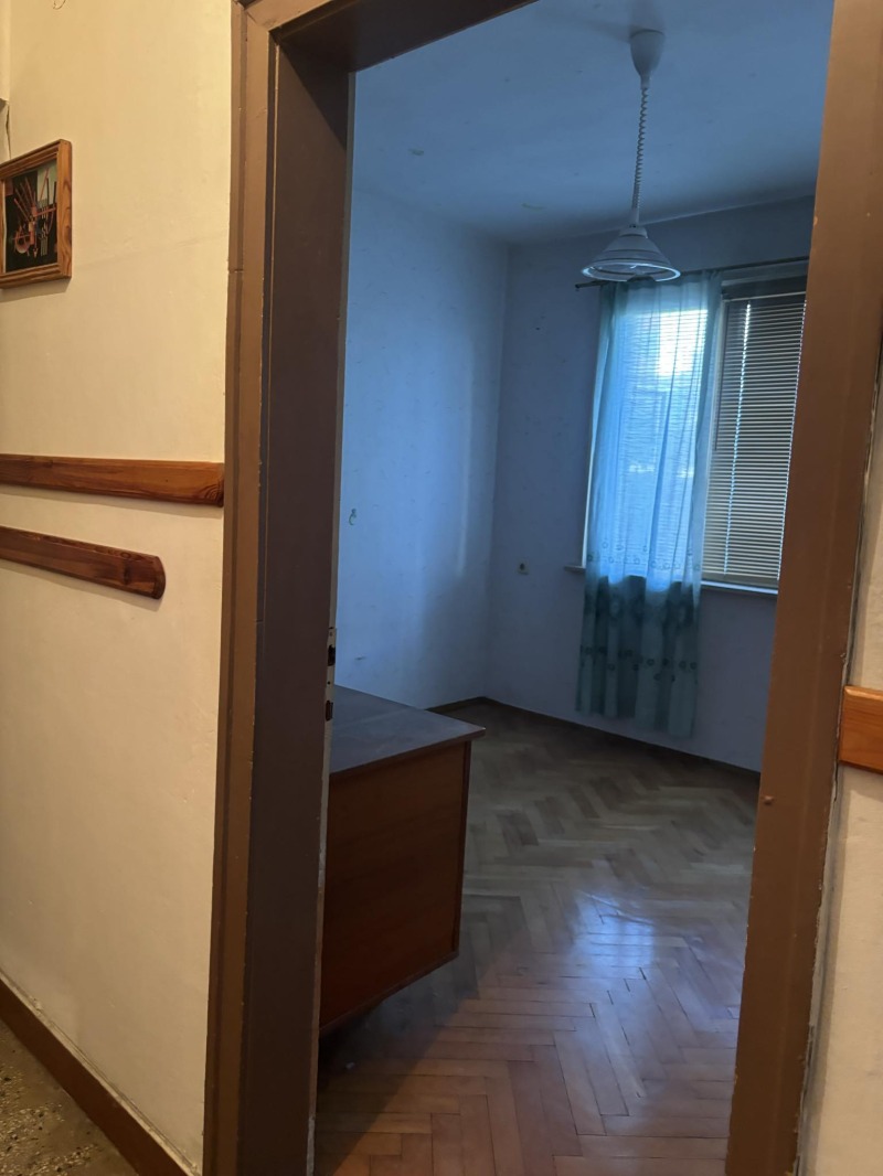 Продава  3-стаен град Благоевград , Широк център , 80 кв.м | 38977047 - изображение [7]