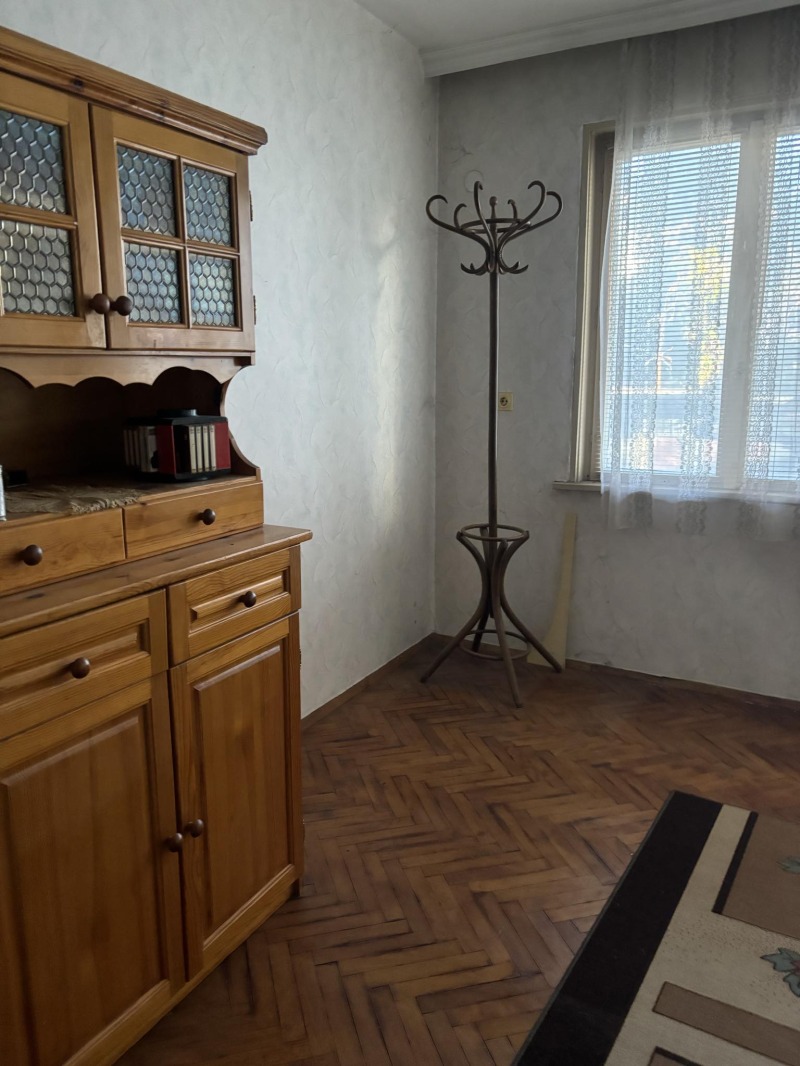 Продава  3-стаен град Благоевград , Широк център , 80 кв.м | 38977047 - изображение [10]