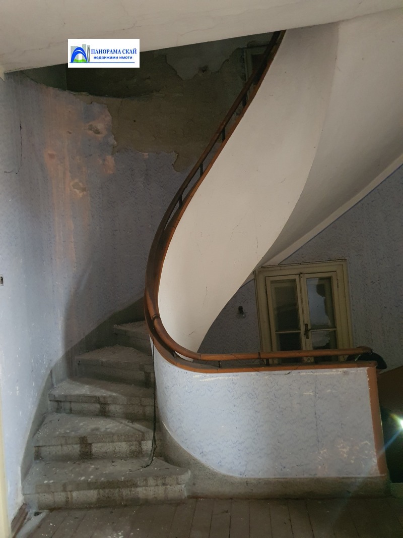 Продава КЪЩА, гр. Ловеч, Център, снимка 6 - Къщи - 52319085