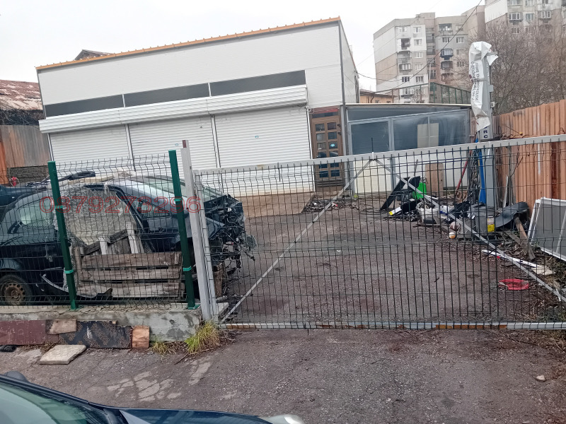 Продава БИЗНЕС ИМОТ, гр. Перник, Селото