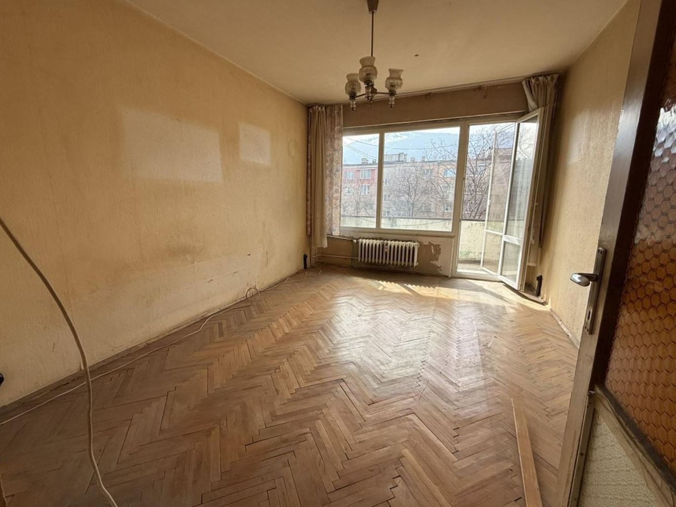 Продава 2-СТАЕН, гр. София, Гоце Делчев, снимка 2 - Апартаменти - 54550673