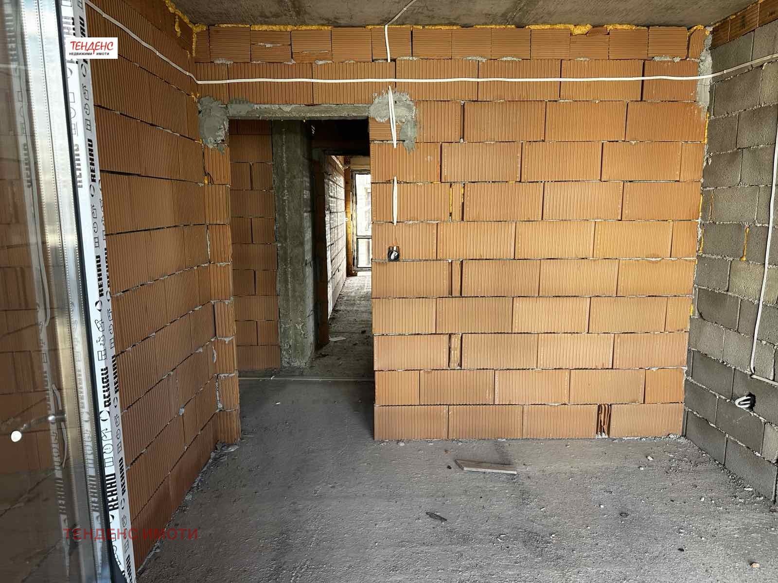 Продава МНОГОСТАЕН, гр. Кърджали, Център, снимка 2 - Апартаменти - 51117790