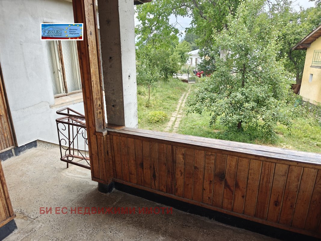 Продава КЪЩА, гр. Перник, Кристал, снимка 8 - Къщи - 54419211