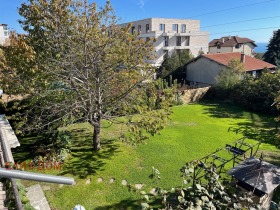 1 chambre Briz, Varna 1