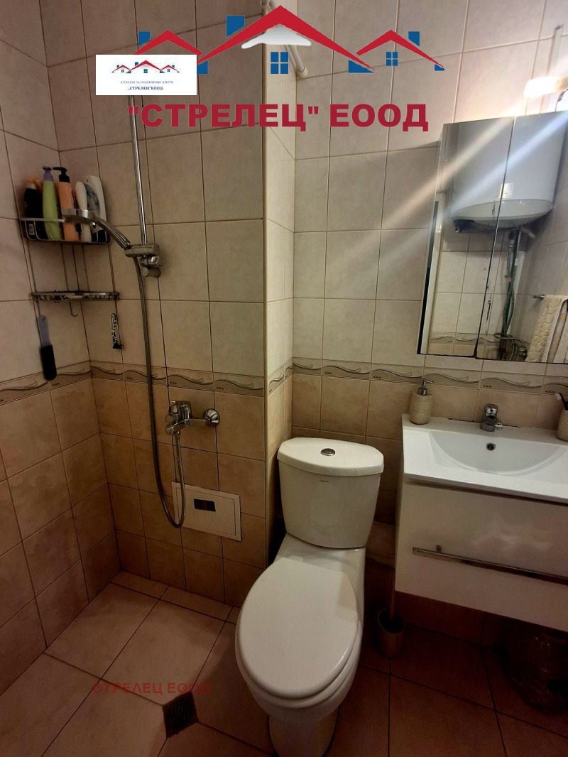 Продава  2-стаен град Добрич , Градска болница , 70 кв.м | 19922152 - изображение [11]