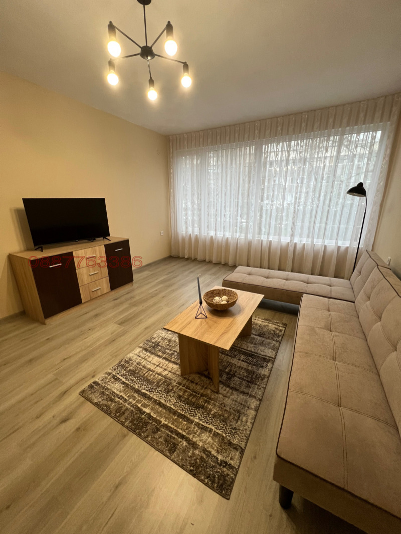 Продава 3-СТАЕН в град Пазарджик, Идеален център - 85 кв.м / 104 000 € » 203 406.32 лв.