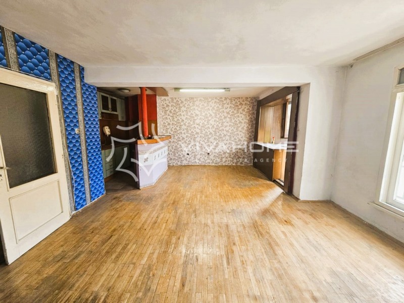 Продава  2-стаен град Варна , Гранд Мол , 76 кв.м | 26410467 - изображение [4]