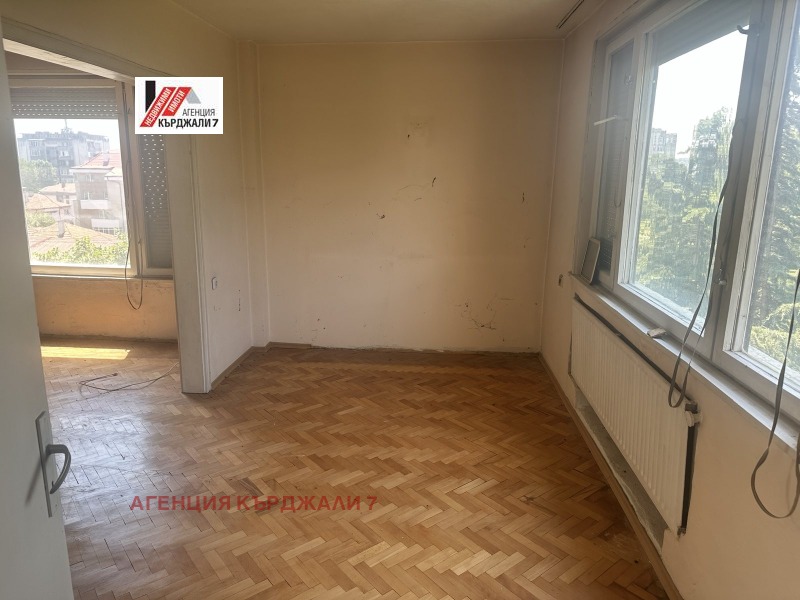 Till salu  3+ sovrum Kardjali , Centar , 110 kvm | 17098929 - bild [9]
