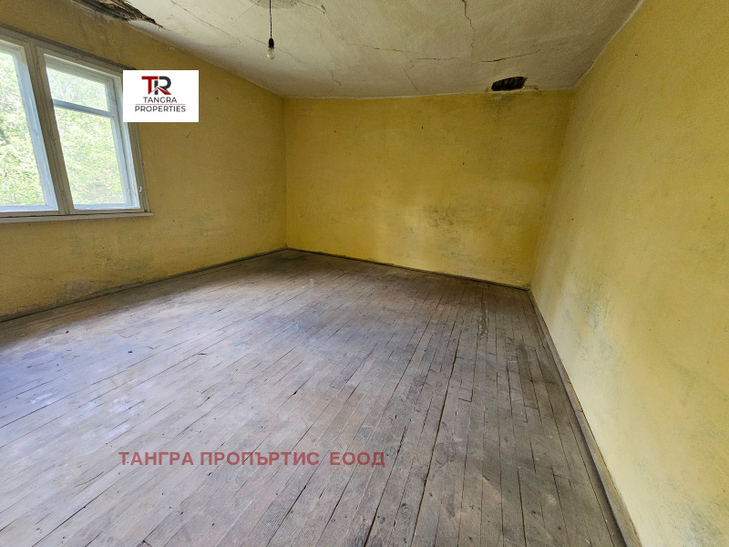 Myytävänä  Talon kerros Pernikin alue , Egalnitsa , 40 neliömetriä | 71413021 - kuva [4]