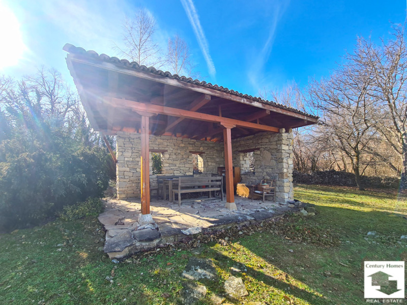 Продава КЪЩА, с. Хотница, област Велико Търново