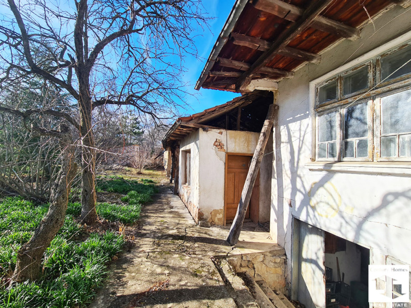 Продава КЪЩА, с. Хотница, област Велико Търново, снимка 3 - Къщи - 52649650