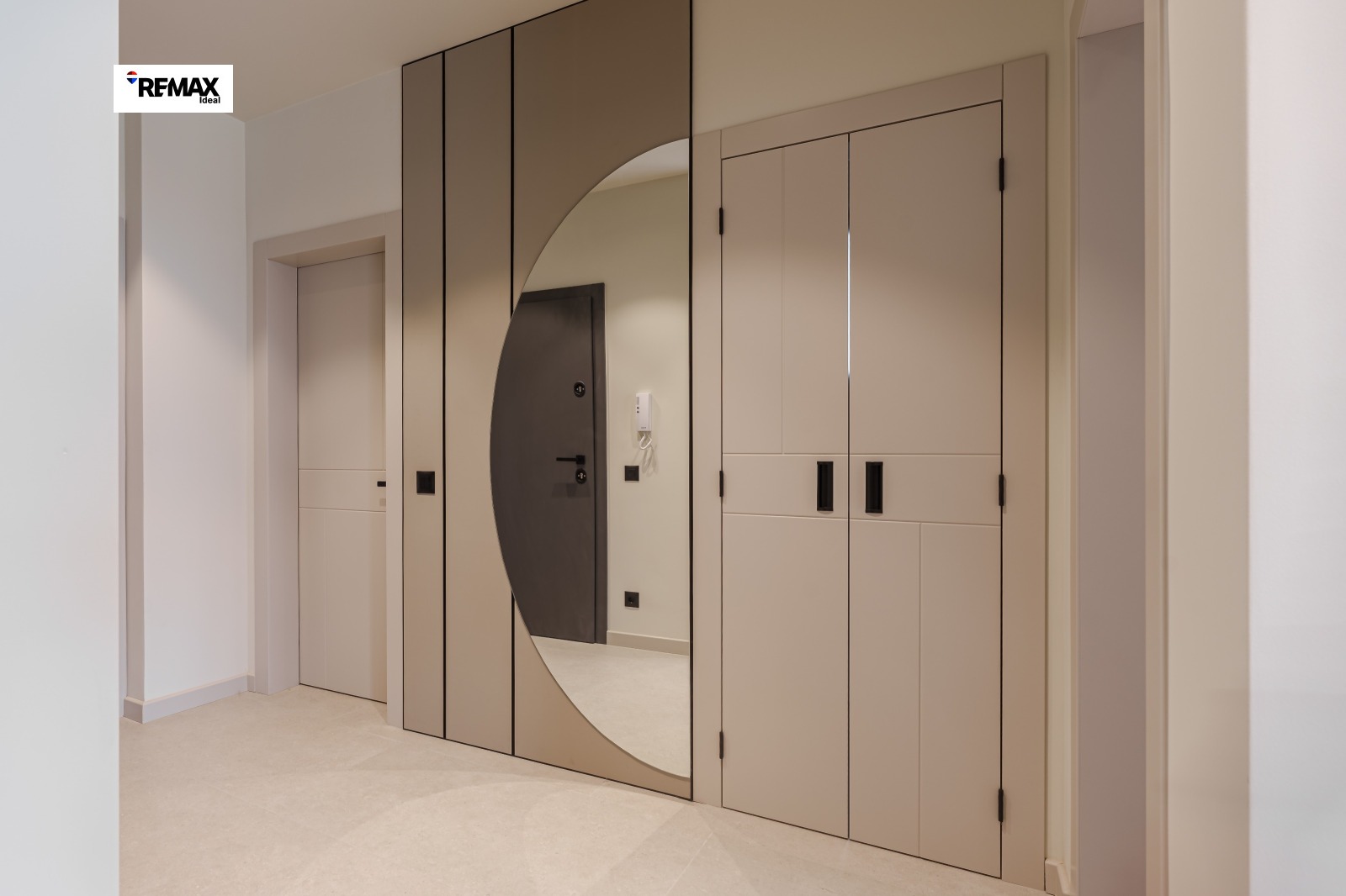 Продава 3-СТАЕН, гр. Варна, м-т Долна Трака, снимка 16 - Апартаменти - 53930700