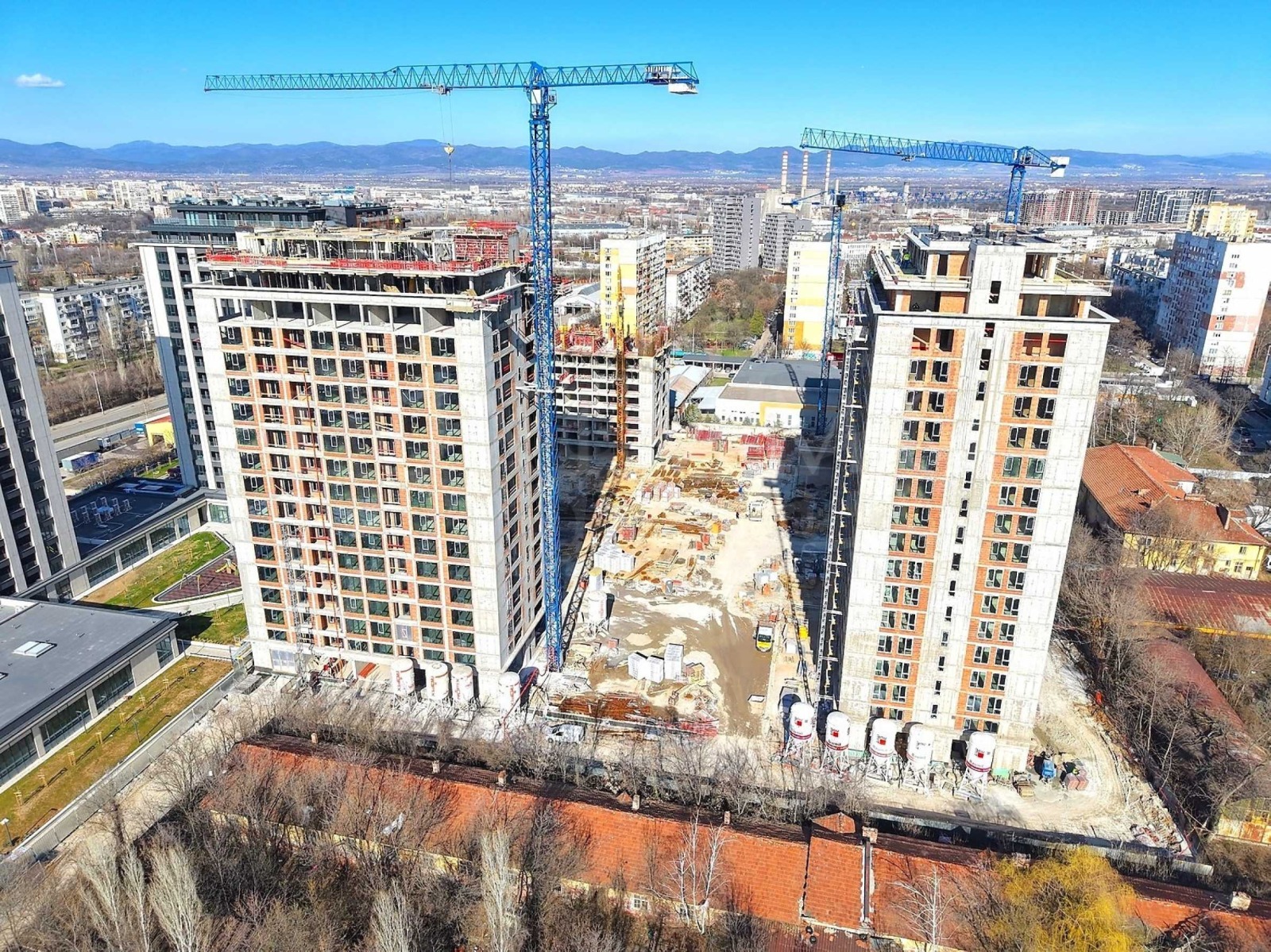Продава 3-СТАЕН, гр. София, Банишора, снимка 2 - Апартаменти - 56009820