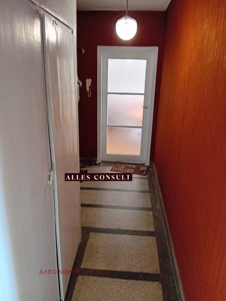 Продава 2-СТАЕН, гр. София, Гоце Делчев, снимка 2 - Апартаменти - 54190267