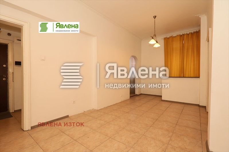 Продава 3-СТАЕН, гр. София, Докторски паметник, снимка 2 - Aпартаменти - 47154989