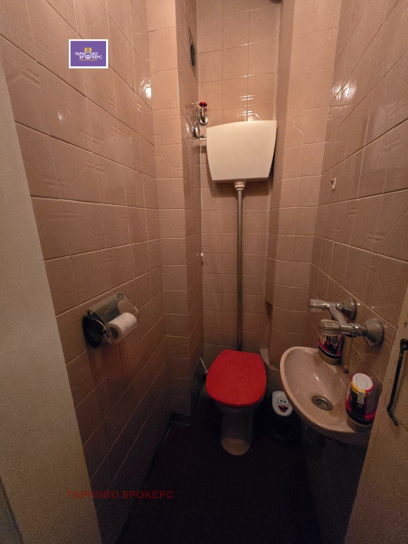 Продава 4-СТАЕН, гр. Велико Търново, Център, снимка 11 - Апартаменти - 52703900