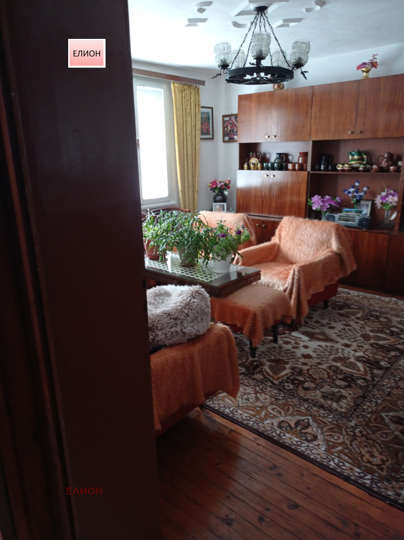 Продава КЪЩА, гр. Перник, Тева, снимка 12 - Къщи - 52689205