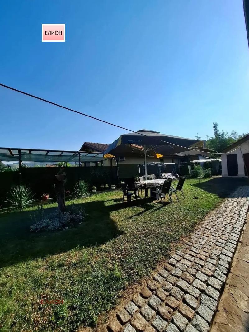 Продава КЪЩА, гр. Перник, Тева, снимка 2 - Къщи - 52689205