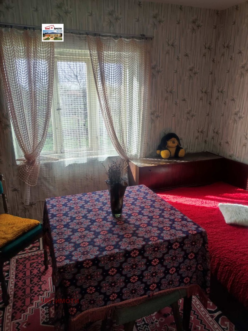 Продава КЪЩА, с. Ваклино, област Добрич, снимка 13 - Къщи - 52653435