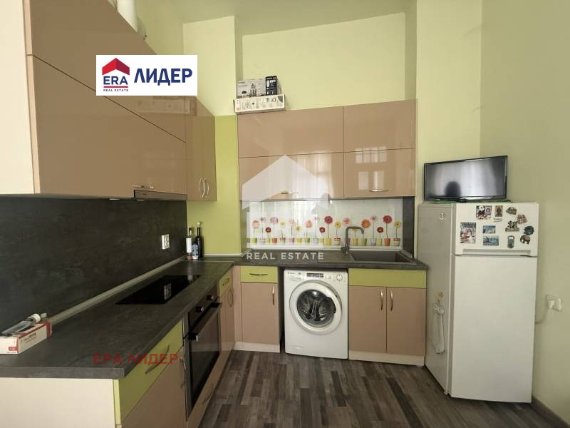 Продава КЪЩА, гр. Русе, Широк център, снимка 4 - Къщи - 54690479