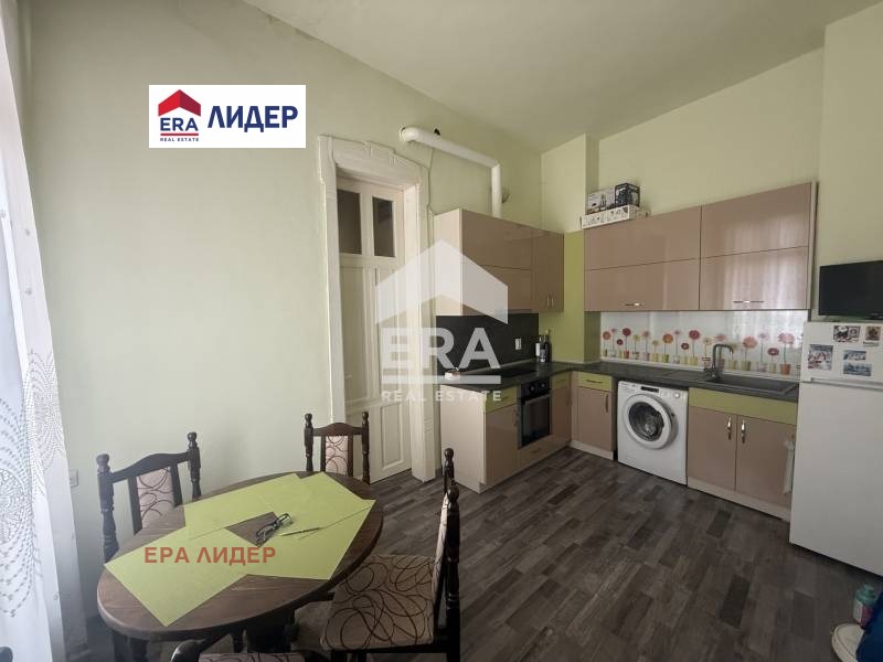 Продава КЪЩА, гр. Русе, Широк център, снимка 2 - Къщи - 54690479