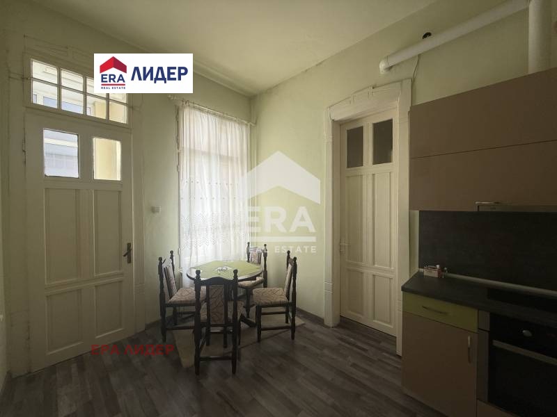 Продава КЪЩА, гр. Русе, Широк център, снимка 3 - Къщи - 54690479