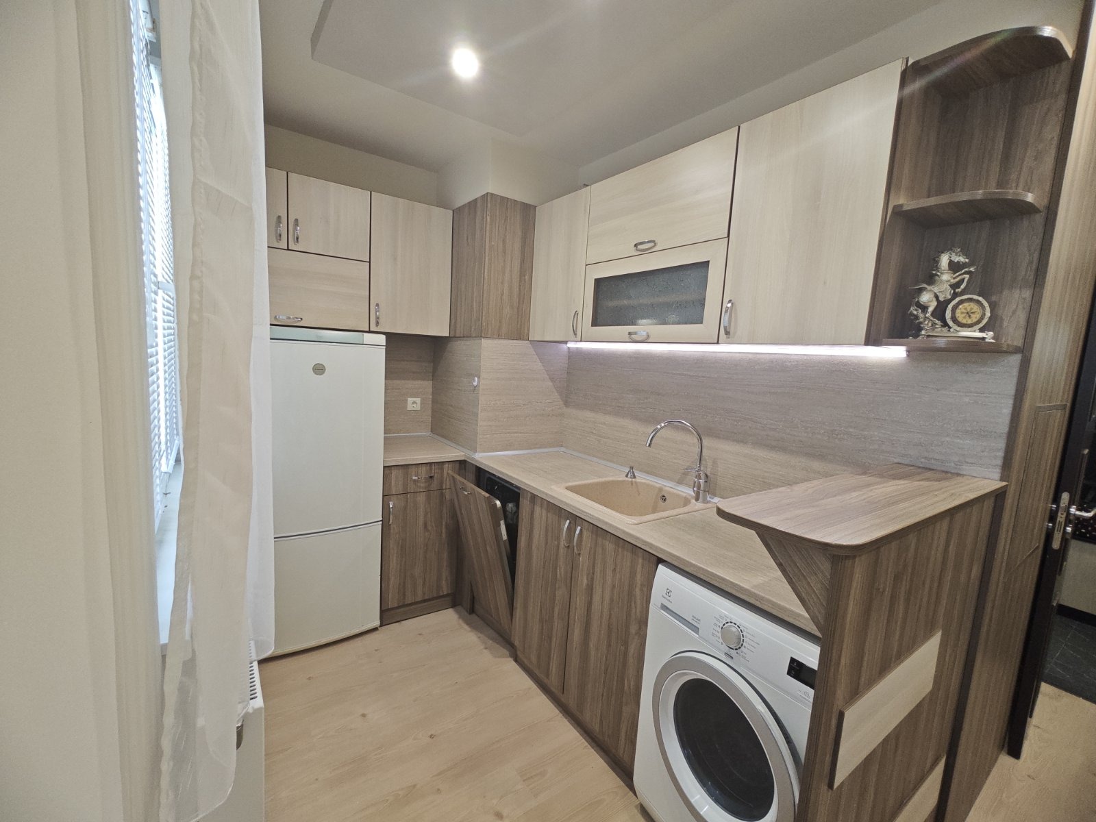 Продава 3-СТАЕН, гр. Варна, Кайсиева градина, снимка 4 - Апартаменти - 52474101