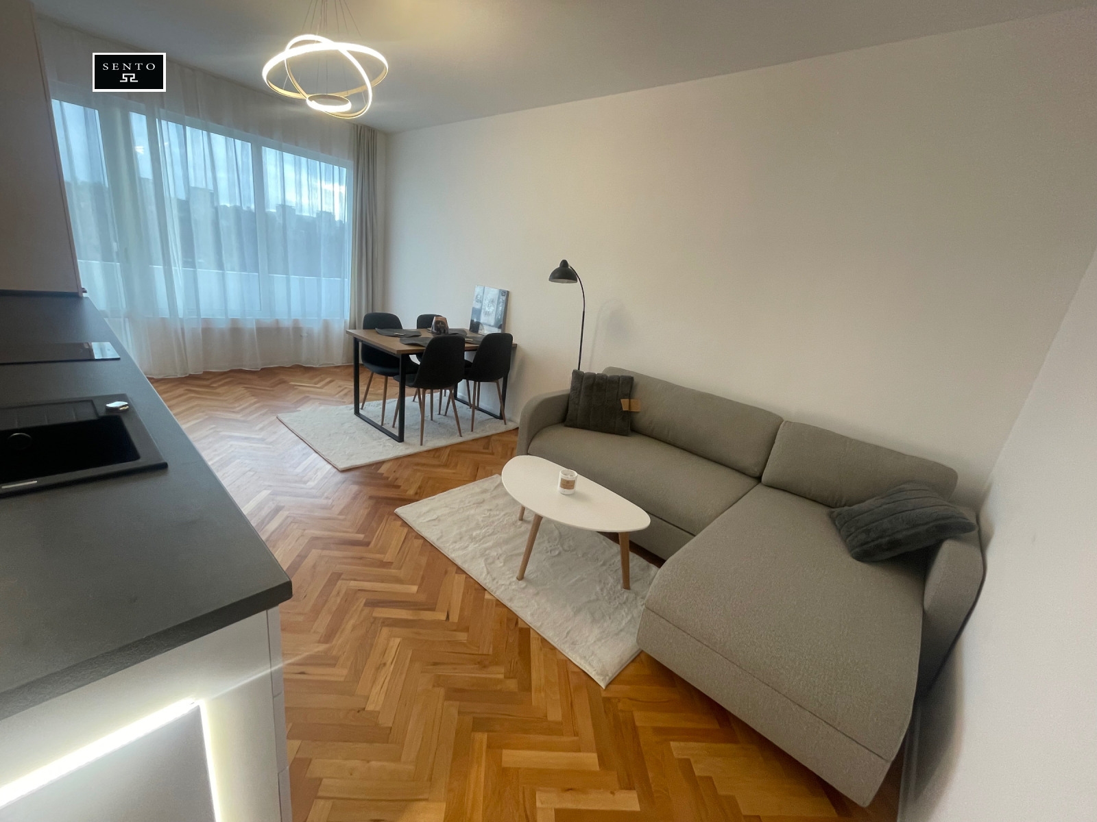 Продава 3-СТАЕН, гр. Русе, Здравец, снимка 2 - Апартаменти - 52433285