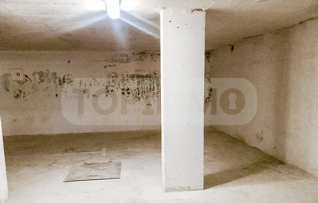 Продава ГАРАЖ, ПАРКОМЯСТО, гр. Варна, Аспарухово, снимка 3 - Гаражи и паркоместа - 54122678