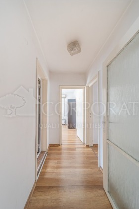 3 bedroom Tsentar, Sofia 11