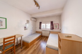 3 bedroom Tsentar, Sofia 12