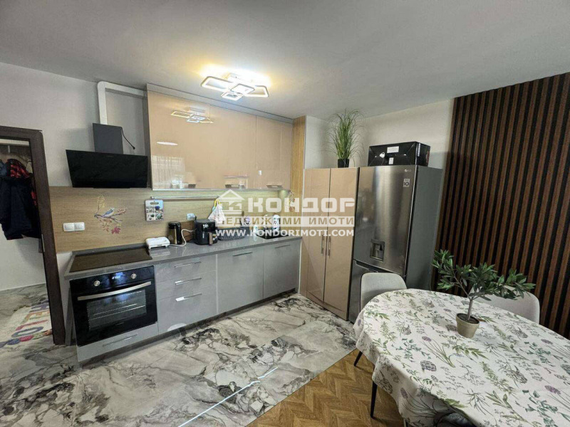 Продава  2-стаен град Пловдив , Център , 75 кв.м | 63933554 - изображение [2]