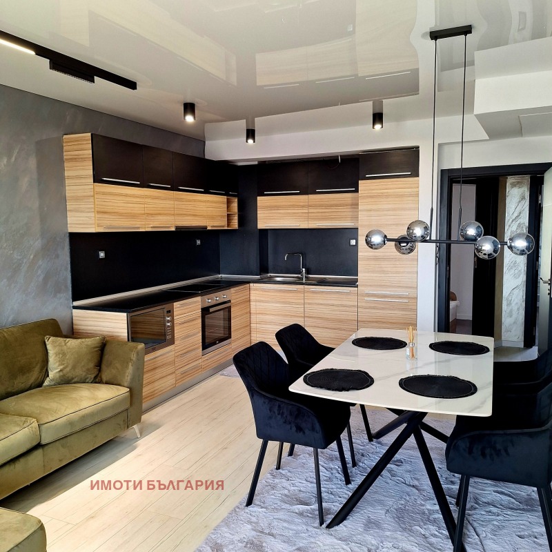 Продава  3-стаен град Варна , Христо Ботев , 60 кв.м | 38018463