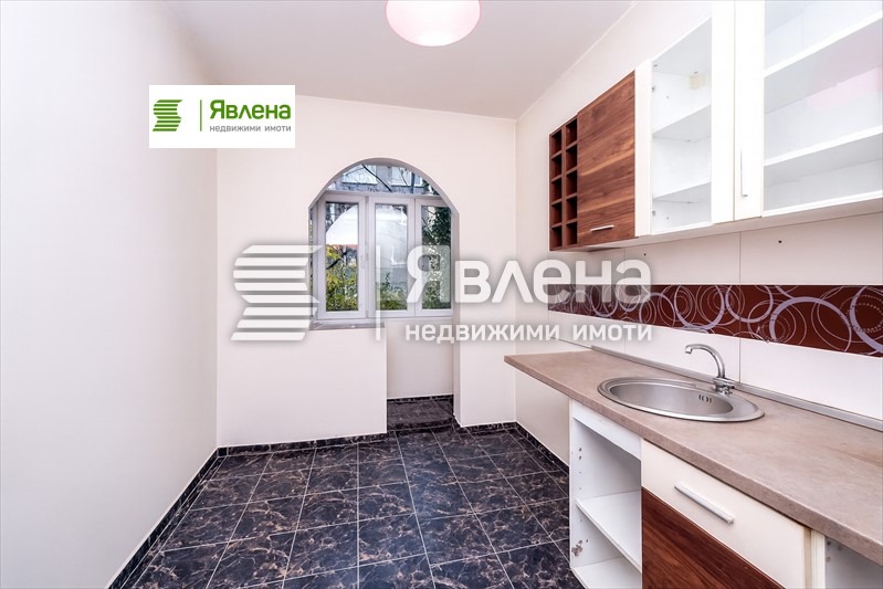 Продава 3-СТАЕН, гр. София, Център, снимка 10 - Апартаменти - 54285935