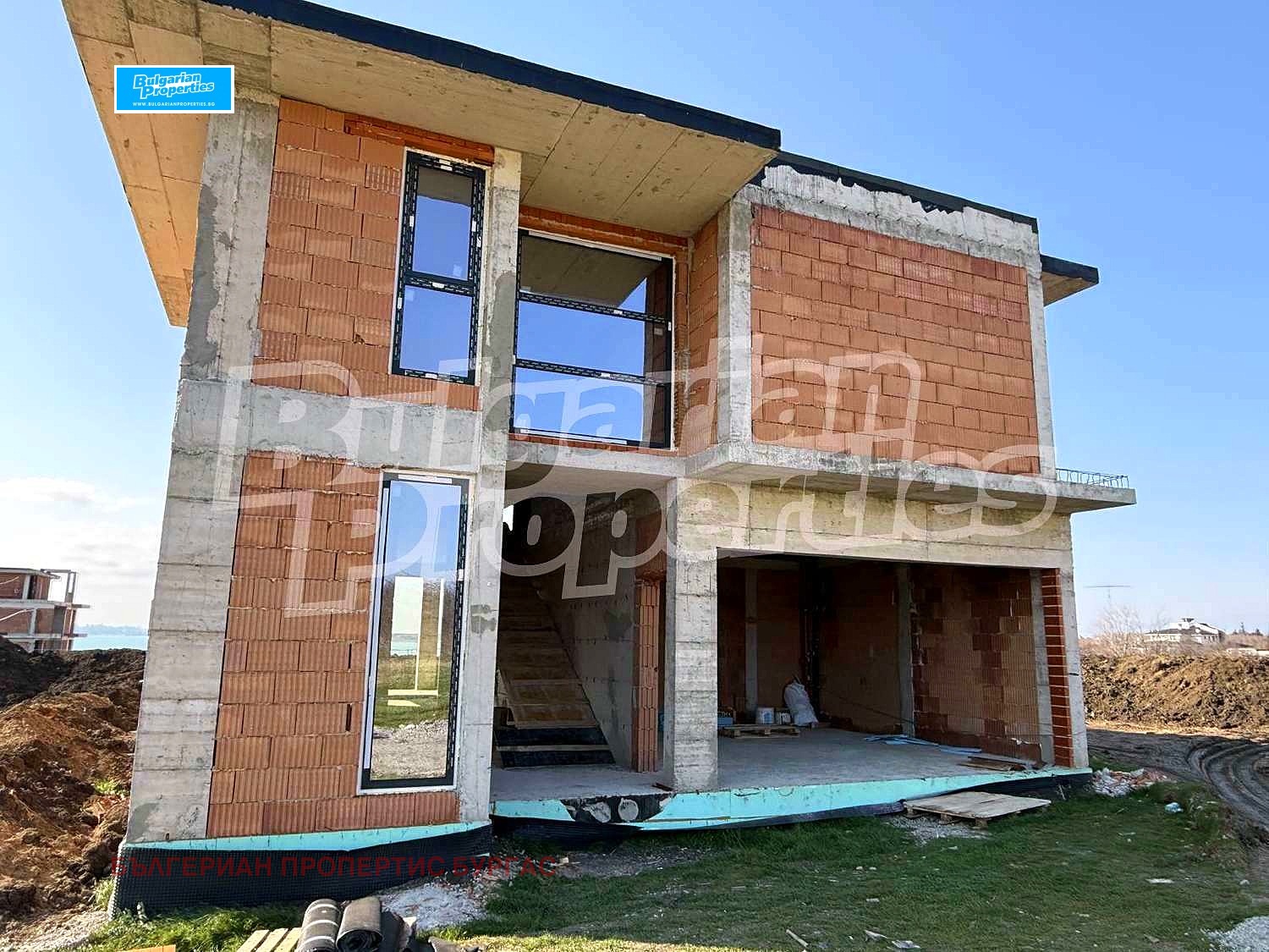 Продава КЪЩА, гр. Бургас, Сарафово, снимка 2 - Къщи - 53023190