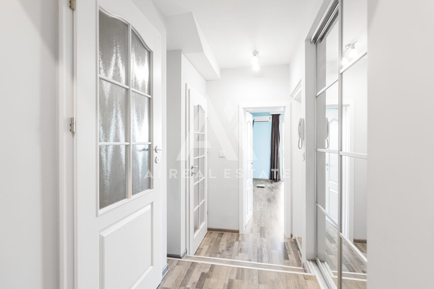 Продава КЪЩА, гр. Плевен, 9-ти квартал, снимка 11 - Къщи - 50938832