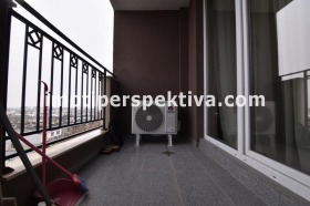 1 quarto Kiutchuk Parij, Plovdiv 7