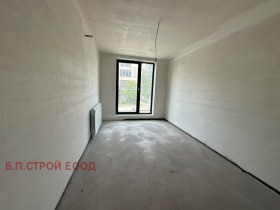 2 camere da letto Dianabad, Sofia 7